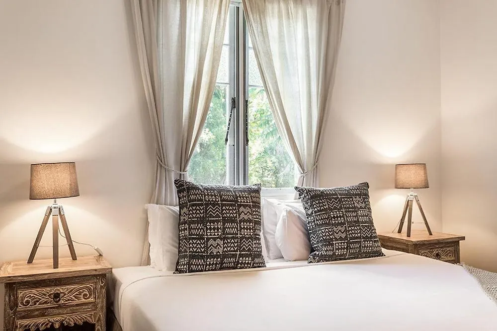 Skye Lodge Byron Bay - Walk To Town In 5 Minutes!
